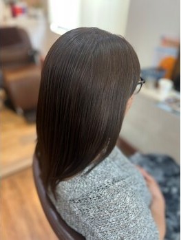 クラウドヘアー東照宮店／オリーブカラー